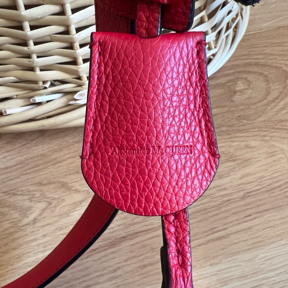 Alexander McQUEEN Red Leather Shoulder Bag Purse - Picture 12 of 15